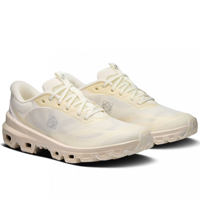 Кроссовки On Cloudventure 2 x LOEWE Eggshell