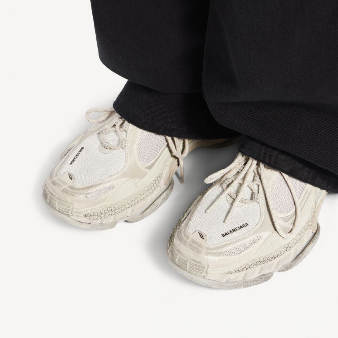 Кроссовки Balenciaga Triple S.2 Sneakers in Eggshell